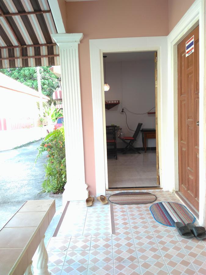 Studio With Aircon Apartment Phuket Exterior foto